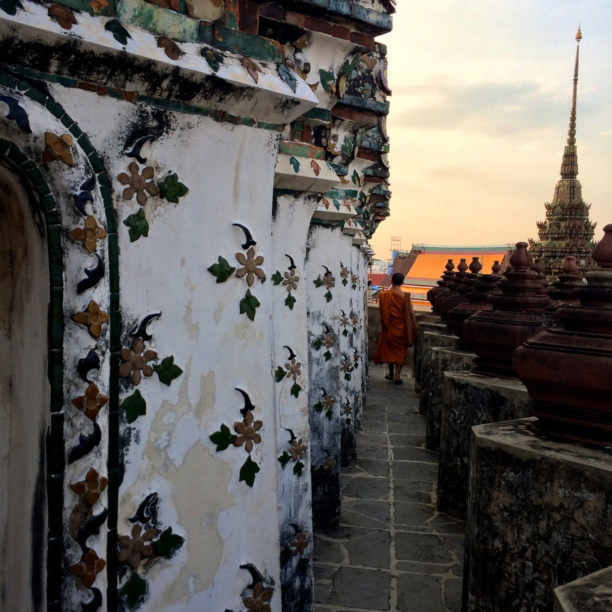 I wonder wat he would think if he caught me being a creep